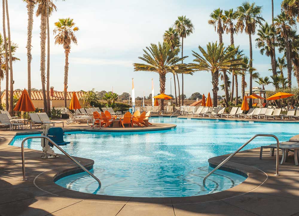 Southwest Florida resort hotel swimming pool
